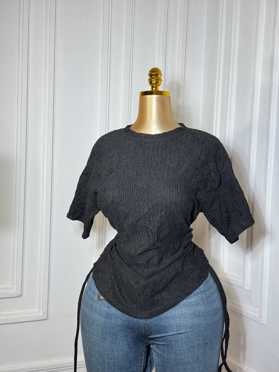 BLACK HOUR TOP