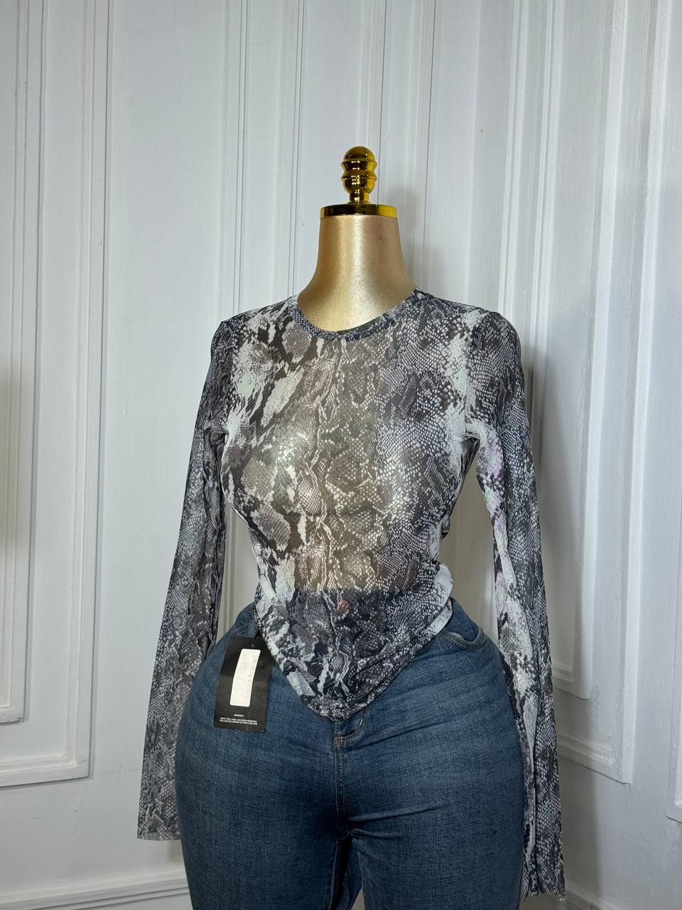 LEOPARD PRINT MESH TOP