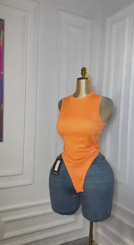 ORANGE BODYFIT TOP